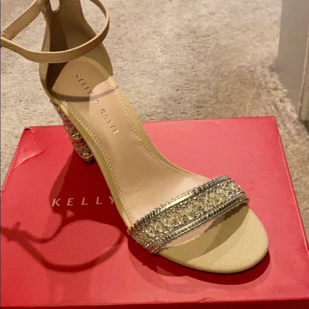 Kelly & Katie Sandals